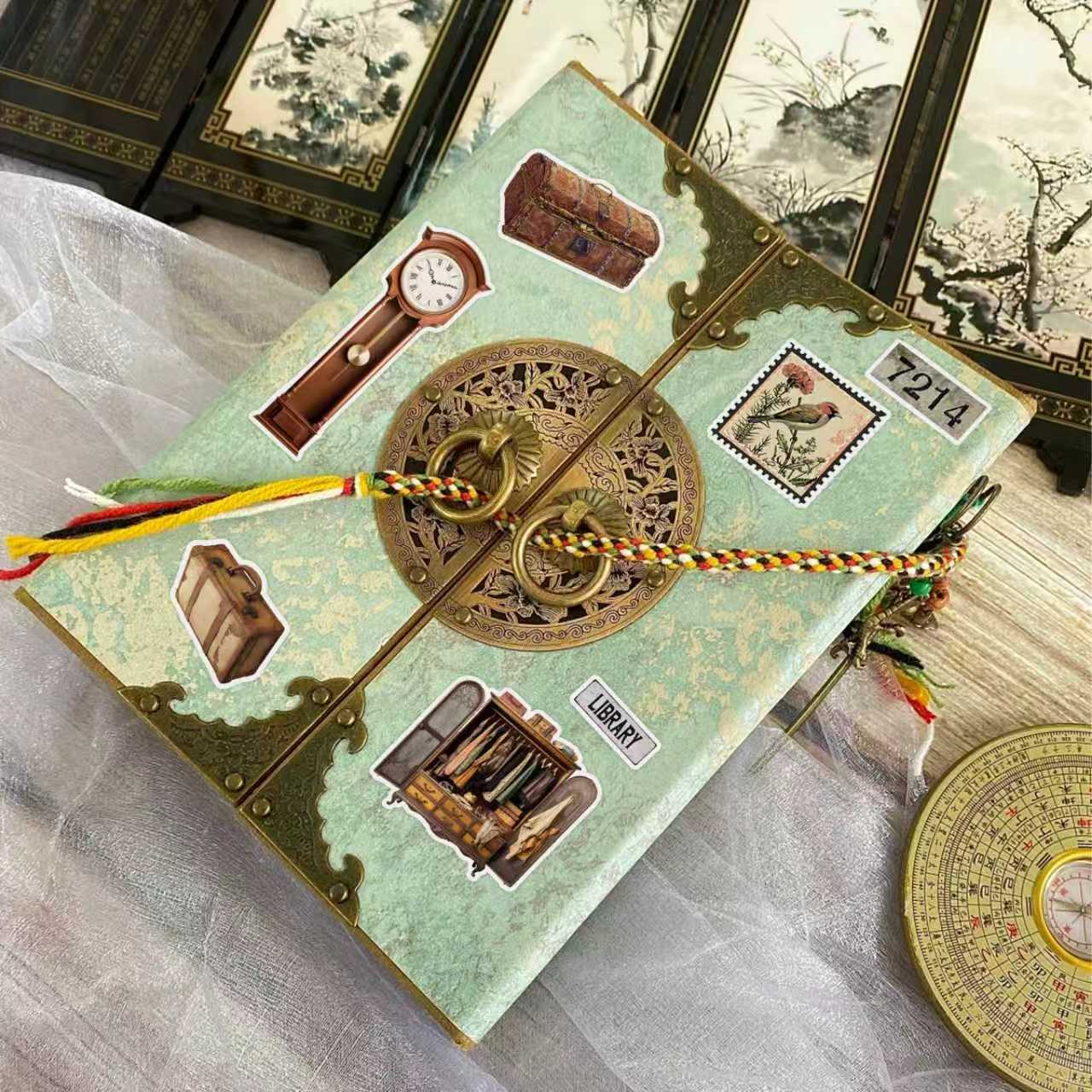 كتب ملصقات الحلي العتيقة، ملصق - مراجعة Vintage Collectible Books وسعره