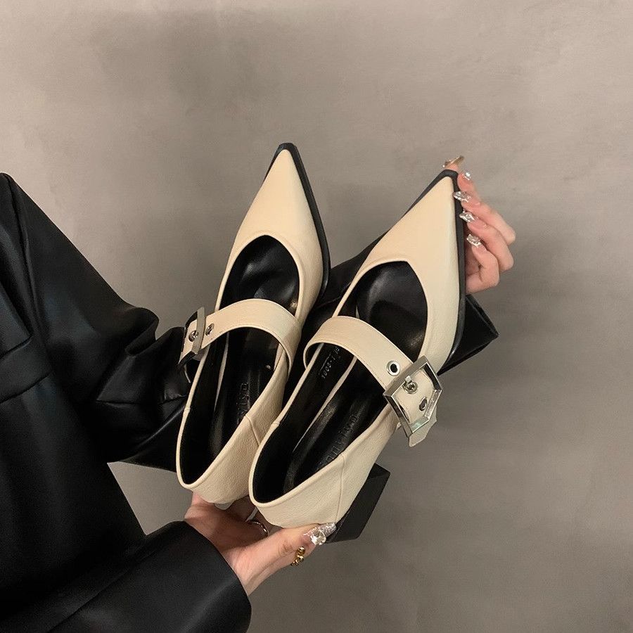 أحذية نسائية كلاسيكية ماري جين - مراجعة Vintage Collectible Shoes وسعره